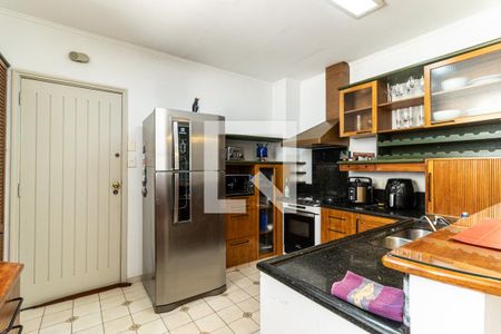 Apartamento para alugar com 200m², 2 quartos e 2 vagasCozinha