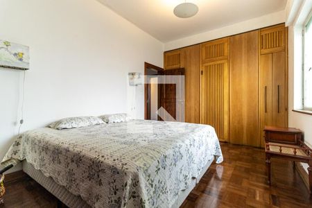 Apartamento para alugar com 200m², 2 quartos e 2 vagasSuíte