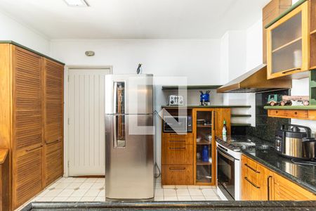 Apartamento para alugar com 200m², 2 quartos e 2 vagasCozinha