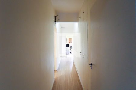 Apartamento à venda com 170m², 4 quartos e 3 vagas Apartamento à venda com 170m², 4 quartos e 3 vagascorredor