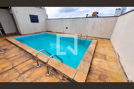 Apartamento à venda com 170m², 4 quartos e 3 vagas Apartamento à venda com 170m², 4 quartos e 3 vagasÁrea comum - Piscina