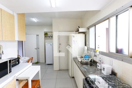 Apartamento à venda com 170m², 4 quartos e 3 vagas