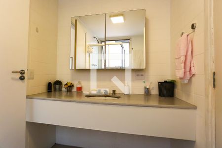 Apartamento à venda com 170m², 4 quartos e 3 vagas Apartamento à venda com 170m², 4 quartos e 3 vagasBanheiro