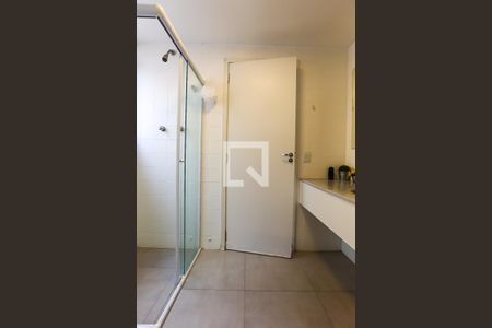 Apartamento à venda com 170m², 4 quartos e 3 vagas Apartamento à venda com 170m², 4 quartos e 3 vagasBanheiro