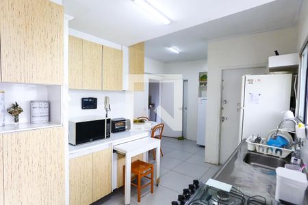 Apartamento à venda com 170m², 4 quartos e 3 vagas Apartamento à venda com 170m², 4 quartos e 3 vagasCozinha