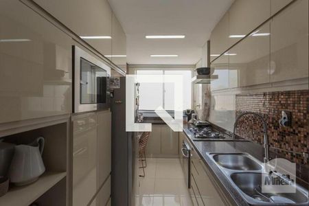 Apartamento à venda com 124m², 3 quartos e 2 vagasCozinha