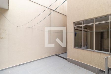 Casa à venda com 177m², 4 quartos e 2 vagasQuintal 1