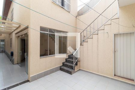 Casa à venda com 177m², 4 quartos e 2 vagasQuintal 1