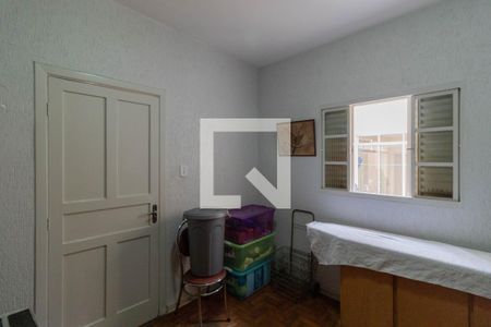 Casa à venda com 177m², 4 quartos e 2 vagasQuarto de Serviço