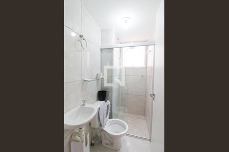 Banheiro de apartamento para alugar com 2 quartos, 49m² em Jardim Petrópolis, Cotia