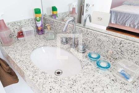 Casa à venda com 367m², 3 quartos e 4 vagasBanheiro da suíte 3