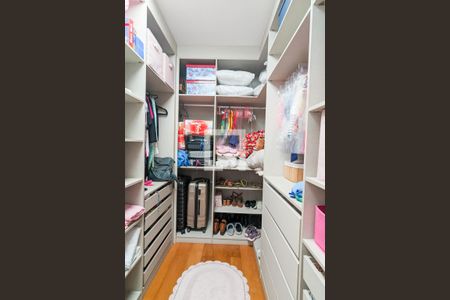 Casa à venda com 367m², 3 quartos e 4 vagasCloset da suíte 2