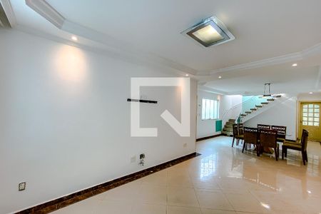Sala de casa para alugar com 3 quartos, 200m² em Vila Regente Feijó, São Paulo