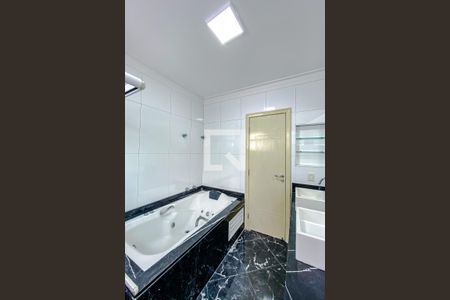 Casa para alugar com 200m², 4 quartos e 3 vagasBanheiro da Suíte 1