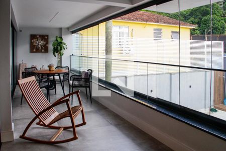Casa à venda com 400m², 4 quartos e 3 vagasVaranda