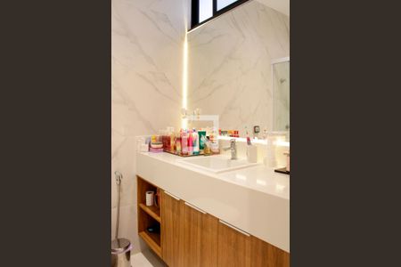 Casa à venda com 400m², 4 quartos e 3 vagasBanheiro Quarto 2 suíte