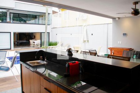 Casa à venda com 400m², 4 quartos e 3 vagasChurrasqueira