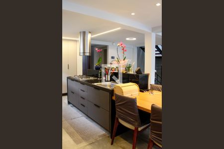 Casa à venda com 400m², 4 quartos e 3 vagasCozinha