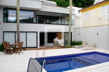 Casa à venda com 400m², 4 quartos e 3 vagasPiscina