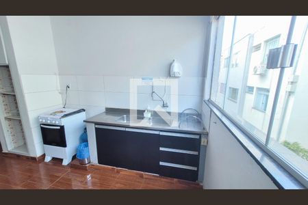 Apartamento para alugar com 70m², 2 quartos e 2 vagas Apartamento para alugar com 70m², 2 quartos e 2 vagasCozinha - Armários