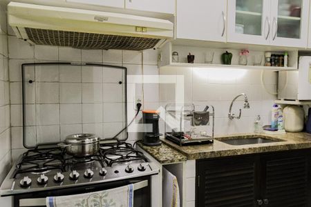 Apartamento à venda com 120m², 3 quartos e sem vagaCozinha