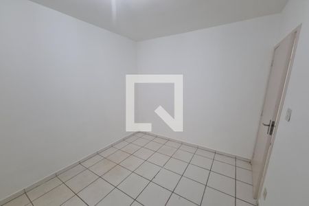 Dormitório 01 de apartamento para alugar com 2 quartos, 50m² em (l-9), Ribeirão Preto