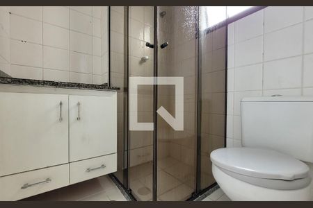 Apartamento à venda com 60m², 2 quartos e 2 vagas Apartamento à venda com 60m², 2 quartos e 2 vagasBanheiro da suíte