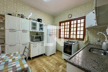 Casa à venda com 163m², 3 quartos e 2 vagasCozinha