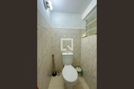 Casa à venda com 163m², 3 quartos e 2 vagasBanheiro de serviço