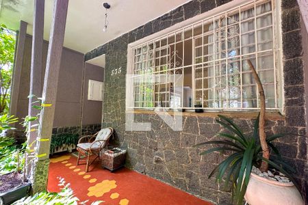 Casa à venda com 163m², 3 quartos e 2 vagasHall de entrada