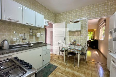 Casa à venda com 163m², 3 quartos e 2 vagasCozinha