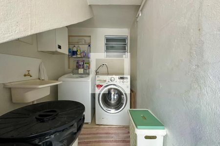 Casa à venda com 163m², 3 quartos e 2 vagasÁrea de Serviço