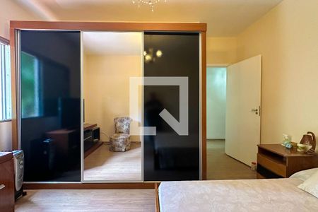 Casa à venda com 163m², 3 quartos e 2 vagasQuarto 3