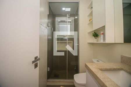 Apartamento à venda com 81m², 3 quartos e 2 vagasBanheiro da Suíte