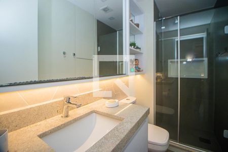 Apartamento à venda com 81m², 3 quartos e 2 vagasBanheiro Social