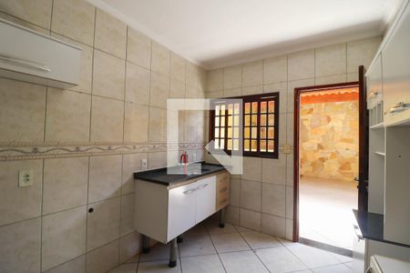 Casa à venda com 120m², 3 quartos e 2 vagasCozinha e Área de Serviço