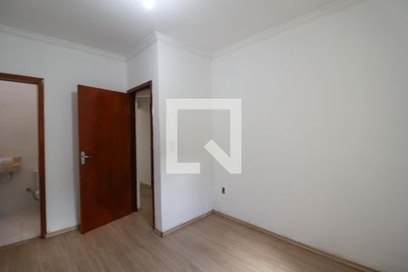 Casa à venda com 120m², 3 quartos e 2 vagasSuíte