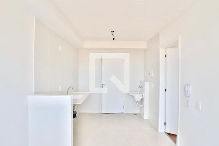 Sala / cozinha de apartamento para alugar com 1 quarto, 24m² em Vila Cláudia, São Paulo