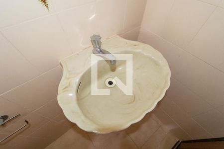 Detalhe - Banheiro de casa para alugar com 1 quarto, 40m² em Vila Libanesa, São Paulo