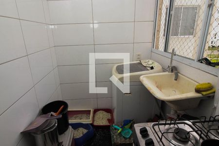Apartamento à venda com 42m², 2 quartos e 1 vaga Apartamento à venda com 42m², 2 quartos e 1 vagaCozinha e Área de Serviço