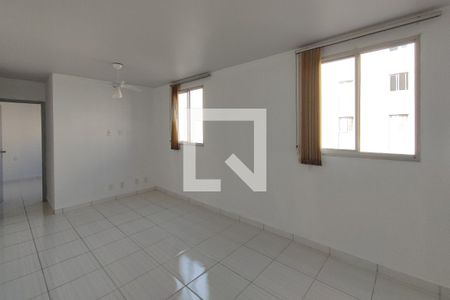 Sala de apartamento à venda com 2 quartos, 70m² em Loteamento Parque São Martinho, Campinas