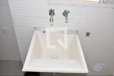 Casa para alugar com 35m², 2 quartos e 1 vagaÁrea de serviço