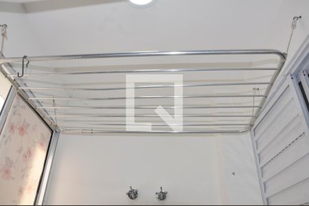 Casa para alugar com 35m², 2 quartos e 1 vagaÁrea de serviço