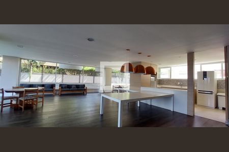 Apartamento à venda com 204m², 4 quartos e 2 vagasÁrea comum - Salão de festas