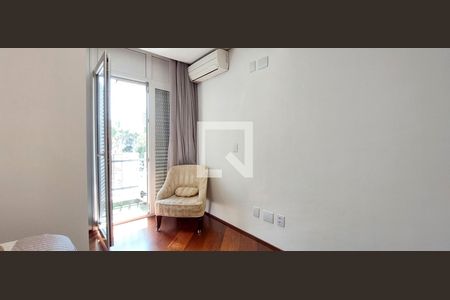 Apartamento à venda com 204m², 4 quartos e 2 vagasQuarto 1 suíte