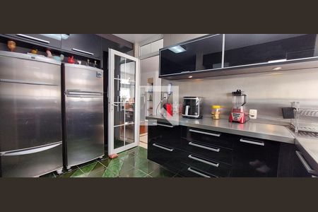 Apartamento à venda com 204m², 4 quartos e 2 vagasCozinha