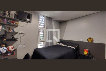 Apartamento à venda com 204m², 4 quartos e 2 vagasQuarto 2