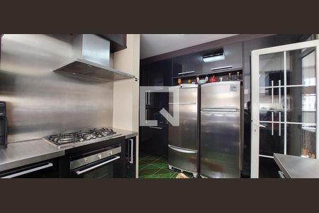 Apartamento à venda com 204m², 4 quartos e 2 vagasCozinha