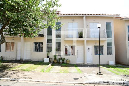 Vista da sala de casa de condomínio para alugar com 2 quartos, 59m² em Jardim Arco-iris, Cotia