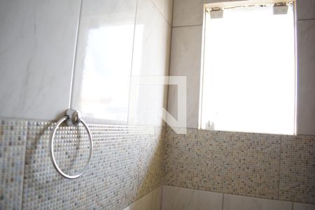Banheiro da Suíte de casa para alugar com 3 quartos, 94m² em Ganchinho, Curitiba